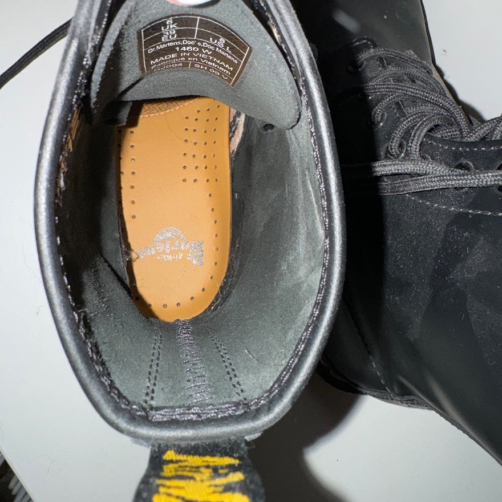 Dr Martens Women's 1460 Slip Resistant Boots - Picture 6 of 7